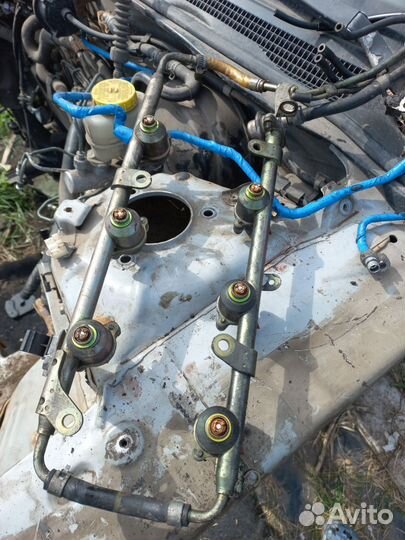 Топливная рампа Ниссан Максима А32