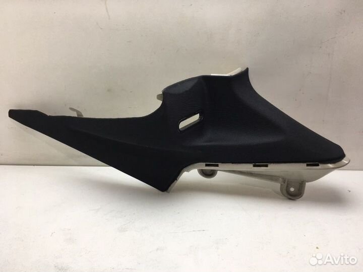Обшивка стойки задняя правая Mercedes Cls W218