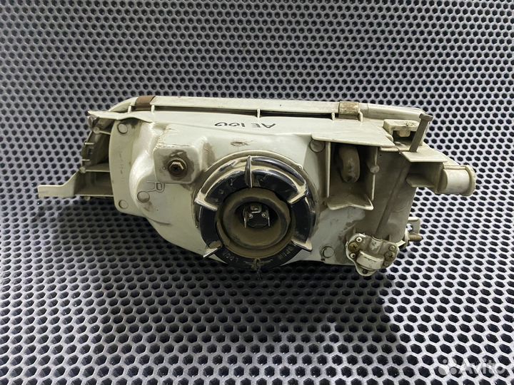 Фары Toyota corolla 100