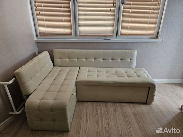 Уголок кухонный б.у