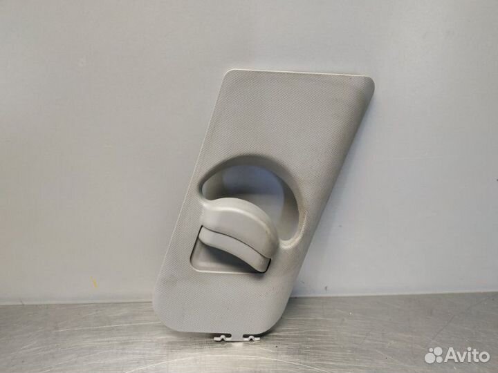 Обшивка стойки центральной правая Kia Rio X X-Line