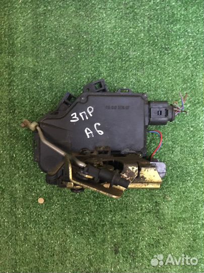 Замок задней правой двери ауди а6с5
