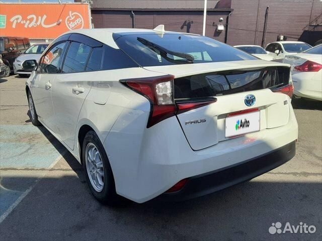 Toyota Prius 1.8 AT, 2019, 49 000 км