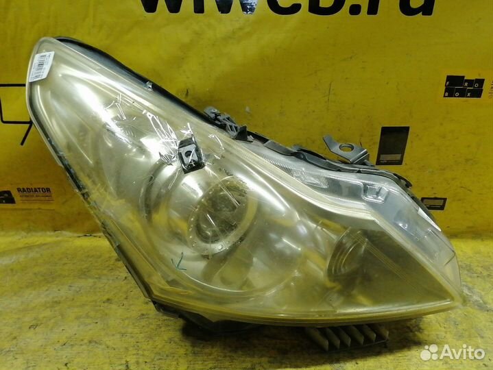 Фара правая Nissan Skyline V36