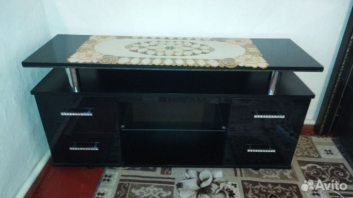 Подставка под телевизор