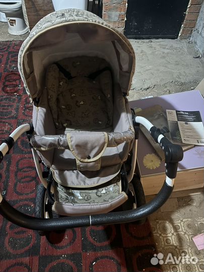 Прогулочная коляска