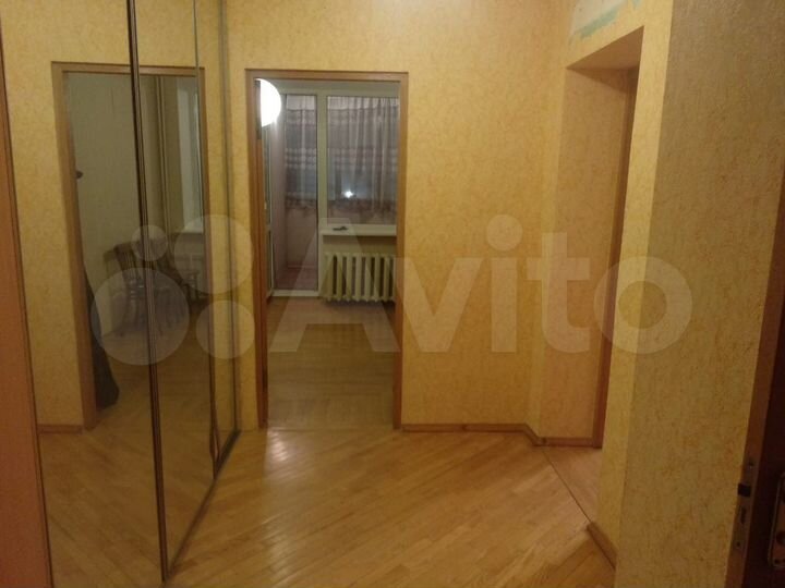 2-к. квартира, 70 м², 2/5 эт.