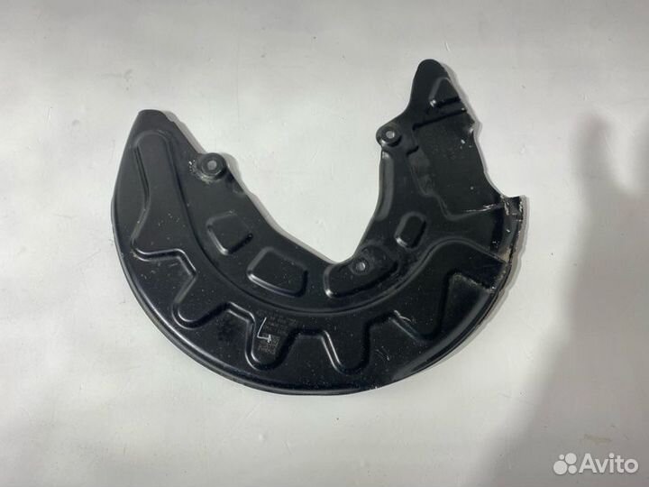 Пыльник тормозного диска передний левый Skoda