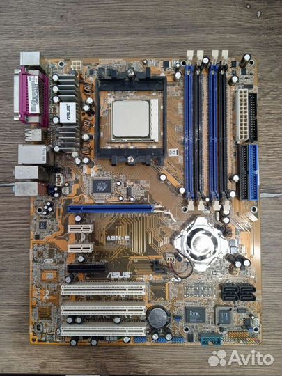 Материнская плата Asus A8N-E