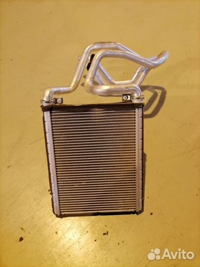 Радиатор печки 87107-05090 Toyota Avensis AZT250 A