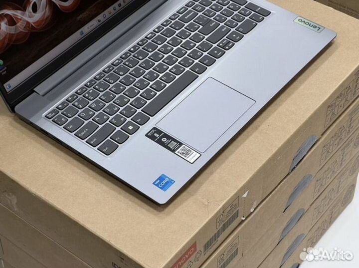 Новый ноут IPS 8 ядер 8G DDR5 SSD256g