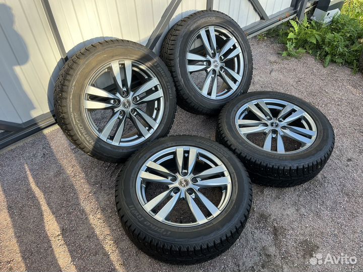 R17 Hankook Winter I'Pike 215/60, PCD 5x114.3 DIA 66.1