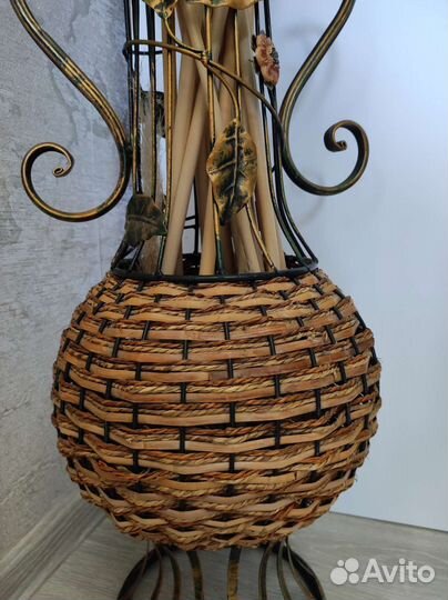 Ваза плетёная