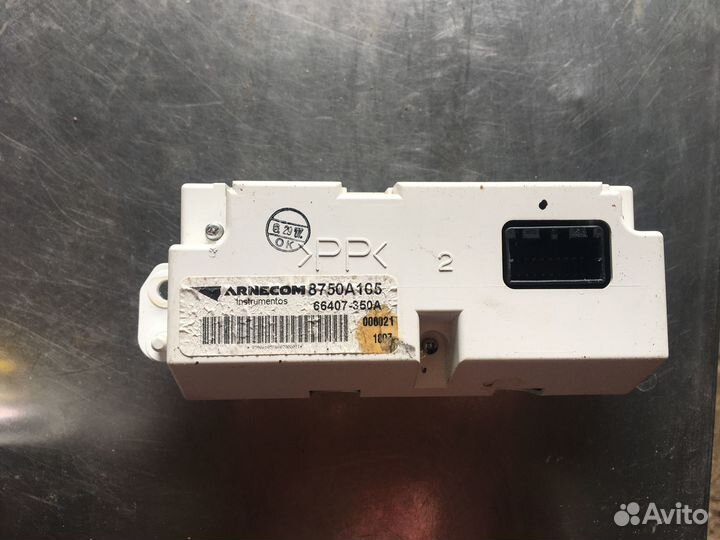 Панель бортового компьютера Mitsubishi Galant 9