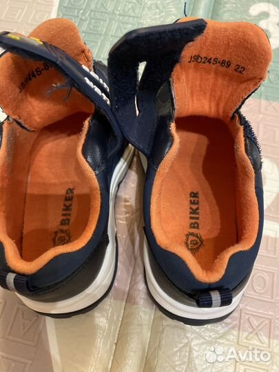 Кроссовки детские