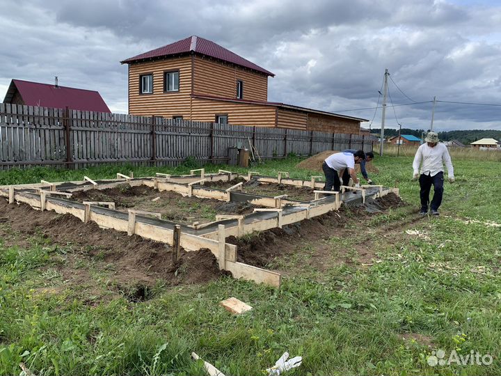 Бригада строителей