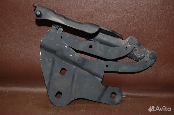 Петля капота правая - BMW X1 E84 (2009-15гг)