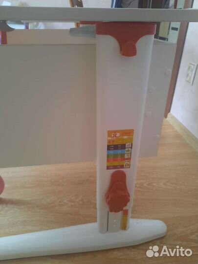 Детская мебель. растущая парта деми