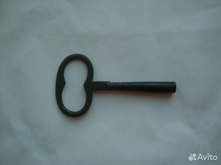 Ключ от старинных часов