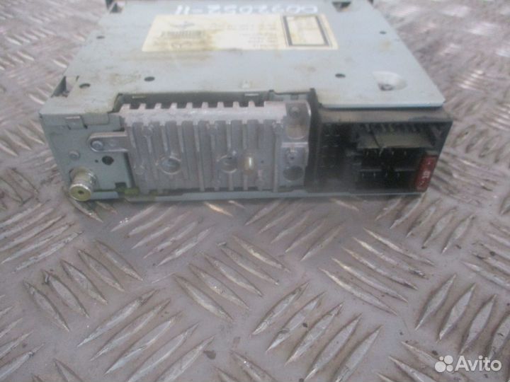 Магнитола CD Mercedes-Benz A0004463662