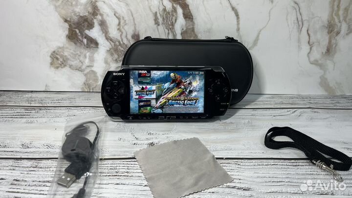 Игровая приставка psp 3000 64gb+75игр