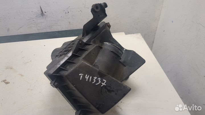 Корпус воздушного фильтра Volvo S40 2004, 2007