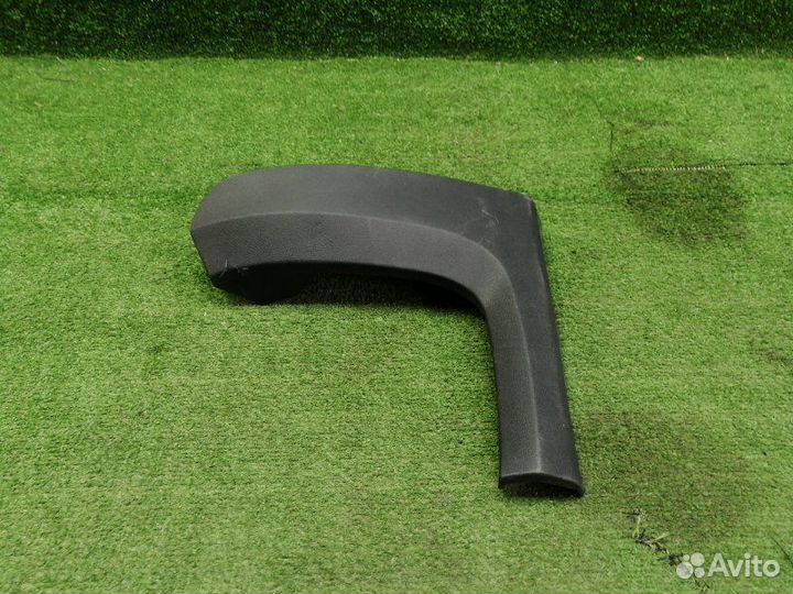 Накладка (кузов внутри) правая Skoda Octavia A7