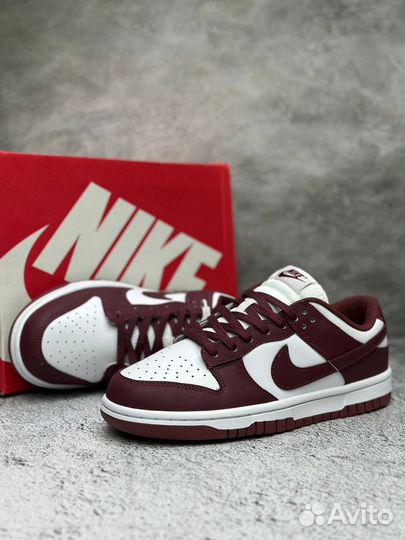 Кроссовки Nike SB Dunk Low Dark Beetroot