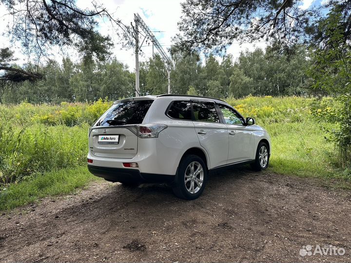 Mitsubishi Outlander 2.4 CVT, 2013, 134 261 км