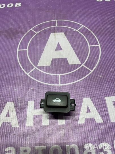 Кнопка открывания багажника Honda Accord 8 CU1