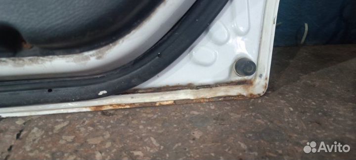 Дверь боковая задняя правая Заз Сенс