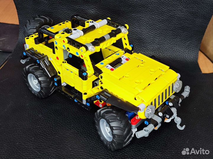 Конструктор lego 42122 Jeep Wrangler Rubicon