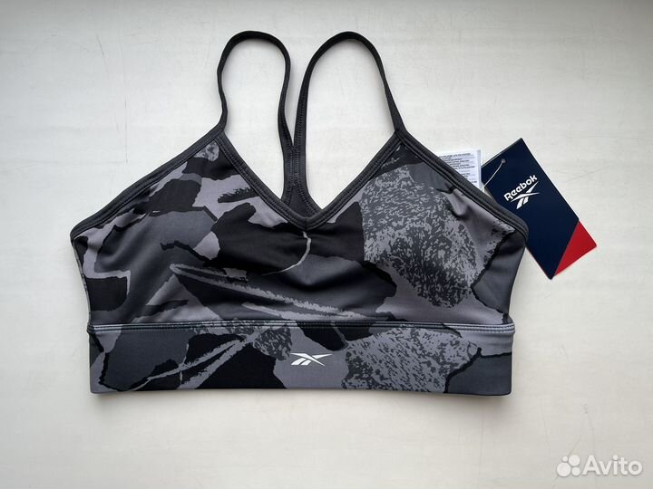 Спортивный топ reebok M новый