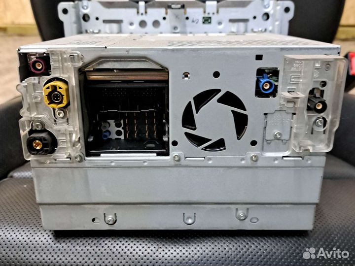 Магнитола, Command Porsche Panamera 4S