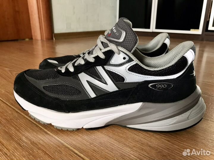 Кроссовки New Balance 990v6