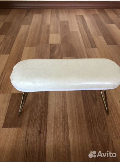 Маникюрная подставка