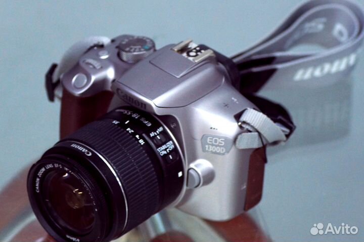 Canon 1300D kit 18-55 mm (пробег 2180)
