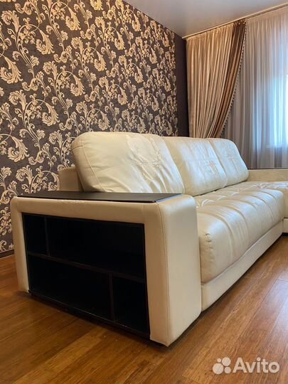 Диван с креслом