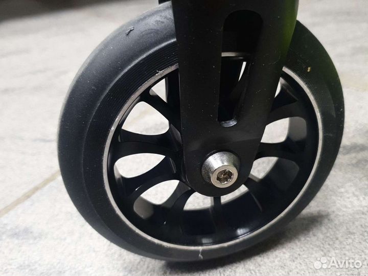 Трюковой самокат новый металл