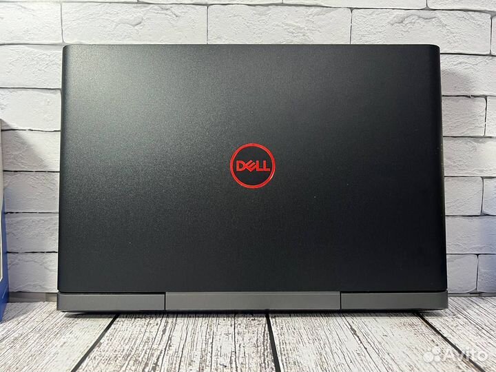 Ноутбук под игры Dell insp 7577 I7-7HQ + GTX 1060