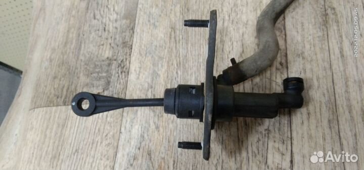 Главный цилиндр сцепления RIO 3 Solaris