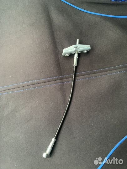 Тросик ручника центральный logan 1