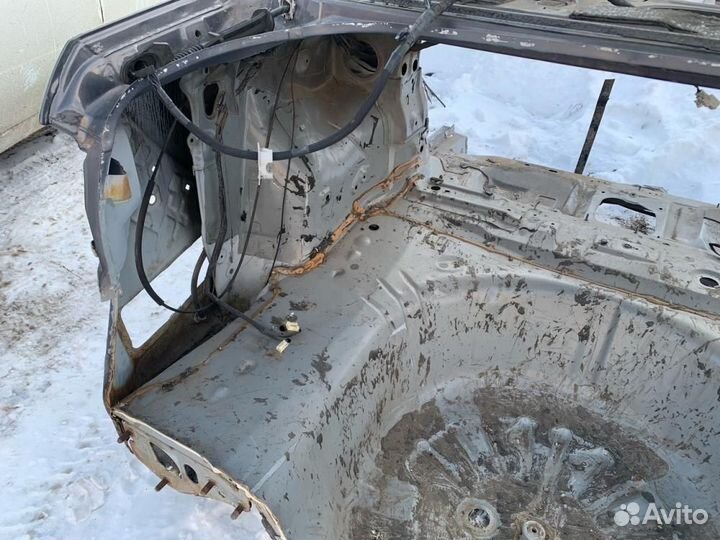 Ниша запасного колеса Mazda 6 GH