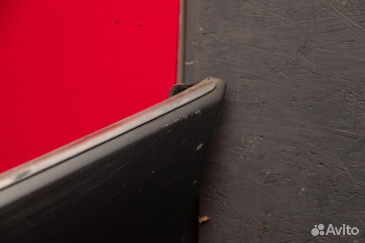 Бампер задний Mercedes E200 W124 M102 1990