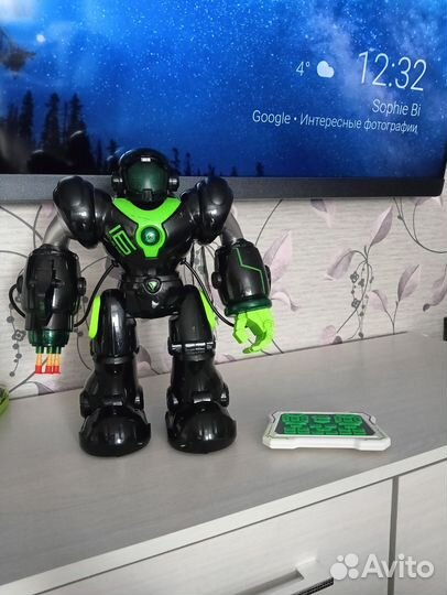 Игрушка робот