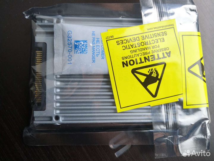 Intel SSD DC P3520 Series 1.2TB MLC - U2 SFF-8639