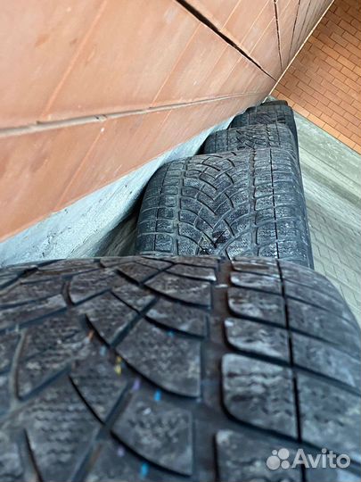 R19 Dunlop SP Winter Sport 3D 265/50, PCD 5x100 DIA 52