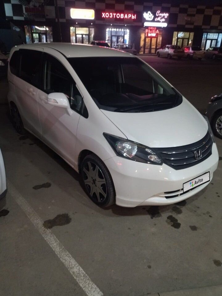 Honda Freed: фото владельца