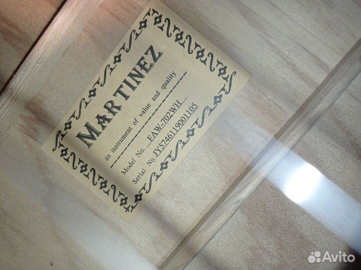 Акустическая гитара Martinez