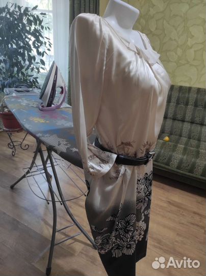 Платье шёлковое новое размер М 44-46
